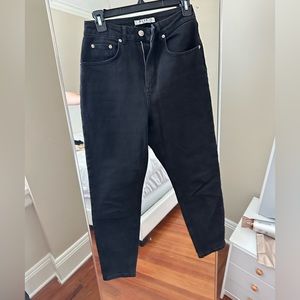 Black mom’s jeans - great condition